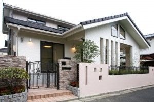 リフォーム事例紹介:外観が和から洋へ一新!耐震性もアップ!
